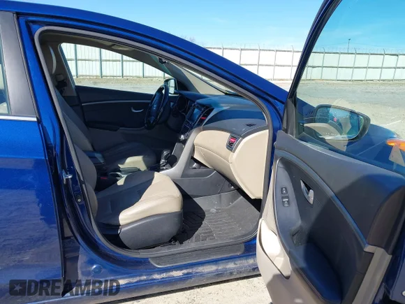 ✅ 2013 Hyundai Elantra • VIN: KMHD35LE2DU021083 • Lot: 44149310. Wystawiony na IAAI z przebiegiem 176 390 mil. Bezpłatny archiwum sprzedaży aukcyjnych z USA i szczegółowy raport historii pojazdu na DreamBid. Zdjęcie 5.