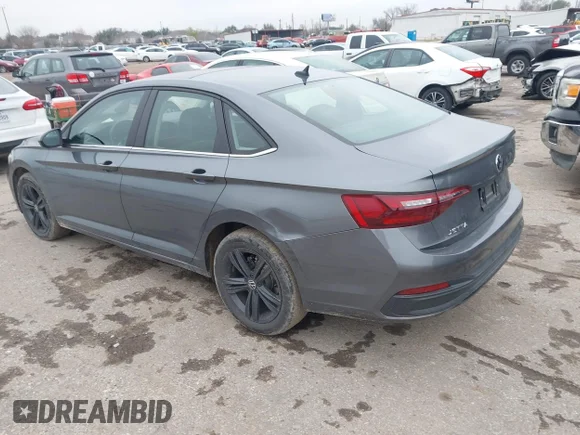 ✅ 2023 Volkswagen Jetta SE • VIN: 3VW7M7BU6PM020592 • Lot: 44201494. Wystawiony na IAAI z przebiegiem 40 645 mil. Bezpłatny archiwum sprzedaży aukcyjnych z USA i szczegółowy raport historii pojazdu na DreamBid. Zdjęcie 3.