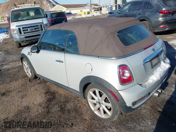 ✅ 2015 MINI Convertible S • VIN: WMWZP3C57FT708844 • Лот: 41426373. Опубліковано раніше на IAAI з пробігом 67 201 миль. Безкоштовний доступ до архіву аукціонних продажів зі США та докладний звіт про історію автомобіля на DreamBid. Зображення 3.