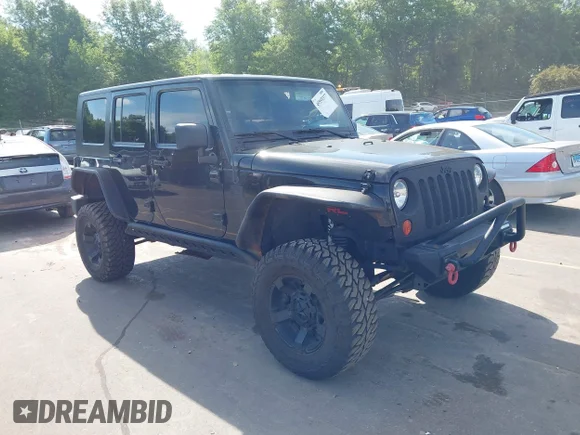 ✅ 2010 Jeep Wrangler Unlimited Sport • VIN: 1J4BA3H15AL219700 • Lot: 45555377. Wystawiony na IAAI z przebiegiem 133 401 mil. Bezpłatny archiwum sprzedaży aukcyjnych z USA i szczegółowy raport historii pojazdu na DreamBid. Zdjęcie 1.