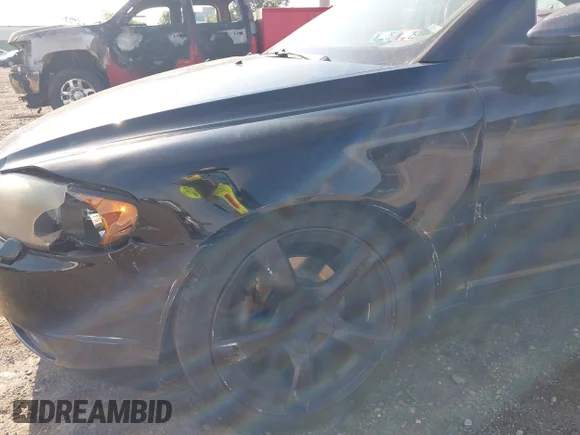 ✅ 2006 Volvo C70 • VIN: YV1MC68206J001583 • Лот: 43140218. Опубліковано раніше на IAAI з пробігом 94 136 миль. Безкоштовний доступ до архіву аукціонних продажів зі США та докладний звіт про історію автомобіля на DreamBid. Зображення 6.