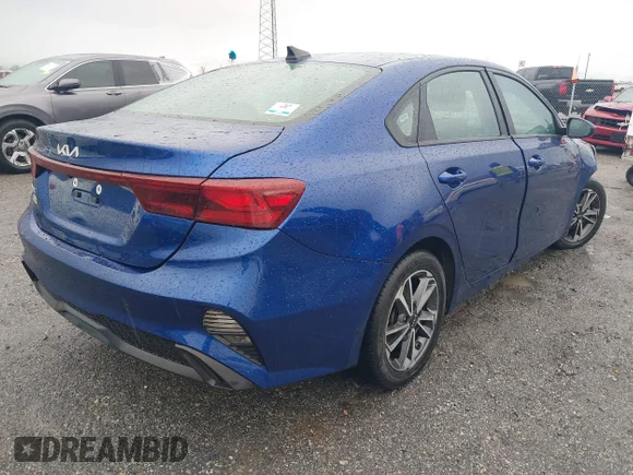 ✅ 2022 Kia Forte LXS • VIN: 3KPF24AD9NE448328 • Lot: 44583561. Wystawiony na IAAI z przebiegiem 85 167 mil. Bezpłatny archiwum sprzedaży aukcyjnych z USA i szczegółowy raport historii pojazdu na DreamBid. Zdjęcie 4.