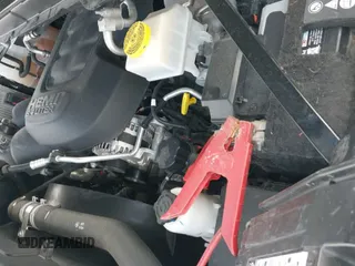 ✅ 2021 Ram 2500 Tradesman • VIN: 3C6UR5CJXMG611381 • Lot: 42515153. Wystawiony na IAAI z przebiegiem 59 773 mil. Bezpłatny archiwum sprzedaży aukcyjnych z USA i szczegółowy raport historii pojazdu na DreamBid. Zdjęcie 19.