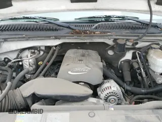 ✅ 2003 Chevrolet Silverado 2500HD Work Truck • VIN: 1GCHC24U73Z165045 • Lot: 42118541. Wystawiony na IAAI z przebiegiem 242 456 mil. Bezpłatny archiwum sprzedaży aukcyjnych z USA i szczegółowy raport historii pojazdu na DreamBid. Zdjęcie 12.