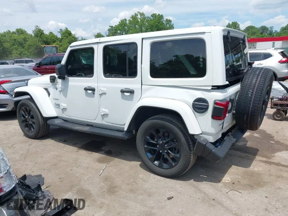 ✅ 2022 Jeep Wrangler Unlimited Sahara • VIN: 1C4JJXP6XNW221016 • Lot: 45261777. Wystawiony na IAAI z przebiegiem 42 951 mil. Bezpłatny archiwum sprzedaży aukcyjnych z USA i szczegółowy raport historii pojazdu na DreamBid. Zdjęcie 3.