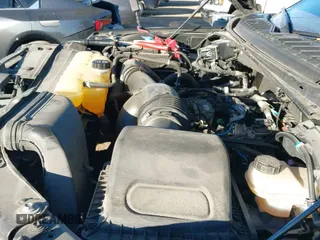 ✅ 2020 Ford F-150 XL • VIN: 1FTEW1EP7LKD55773 • Lot: 43462966. Wystawiony na IAAI z przebiegiem 39 345 mil. Bezpłatny archiwum sprzedaży aukcyjnych z USA i szczegółowy raport historii pojazdu na DreamBid. Zdjęcie 19.