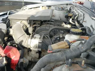 ✅ 2010 Ford Escape XLT • VIN: 1FMCU0DG2AKC45957 • Lot: 43639322. Wystawiony na IAAI z przebiegiem 164 251 mil. Bezpłatny archiwum sprzedaży aukcyjnych z USA i szczegółowy raport historii pojazdu na DreamBid. Zdjęcie 12.