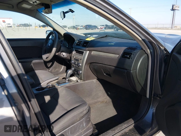 ✅ 2011 Ford Fusion SE • VIN: 3FAHP0HAXBR299517 • Lot: 44643901. Wystawiony na IAAI z przebiegiem 134 044 mil. Bezpłatny archiwum sprzedaży aukcyjnych z USA i szczegółowy raport historii pojazdu na DreamBid. Zdjęcie 5.