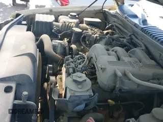 ✅ 2004 Ford Explorer XLT • VIN: 1FMZU73K54ZA27113 • Лот: 43285217. Опубликован ранее на IAAI с пробегом 256 745 миль. Бесплатный доступ к архиву аукционных продаж из США и подробный отчёт об истории автомобиля на DreamBid. Изображение 12.