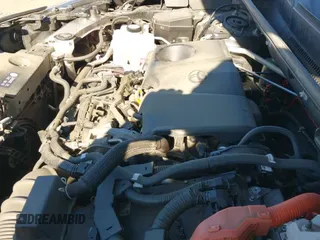 ✅ 2021 Toyota RAV4 Hybrid LE • VIN: JTMB6RFV5MD021388 • Лот: 43457547. Опубликован ранее на IAAI с пробегом 105 825 миль. Бесплатный доступ к архиву аукционных продаж из США и подробный отчёт об истории автомобиля на DreamBid. Изображение 19.