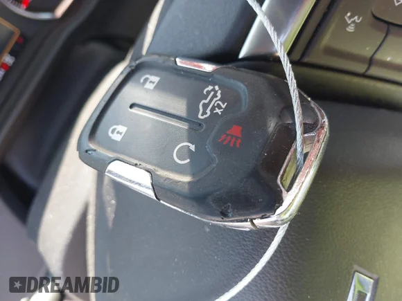 ✅ 2022 Chevrolet Silverado 1500 RST • VIN: 3GCUYEED1NG113557 • Lot: 45271986. Wystawiony na IAAI z przebiegiem 60 244 mil. Bezpłatny archiwum sprzedaży aukcyjnych z USA i szczegółowy raport historii pojazdu na DreamBid. Zdjęcie 11.