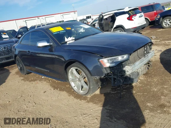 ✅ 2014 Audi S5 Premium Plus • VIN: WAUCGAFR2EA060915 • Лот: 43692694. Опубліковано раніше на IAAI з пробігом 133 882 миль. Безкоштовний доступ до архіву аукціонних продажів зі США та докладний звіт про історію автомобіля на DreamBid. Зображення 1.