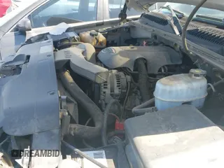 ✅ 2005 Chevrolet Avalanche Z66 • VIN: 3GNEC12Z15G228324 • Lot: 42428371. Listed on IAAI with Not provided. Free auction sales archive from the USA and detailed vehicle history report at DreamBid. Image 19.