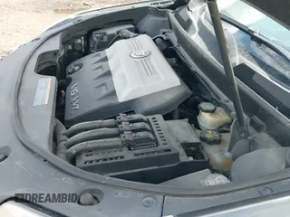 ✅ 2010 Cadillac SRX Performance Collection • VIN: 3GYFNBEY4AS627889 • Lot: 42381750. Wystawiony na IAAI z przebiegiem 138 612 mil. Bezpłatny archiwum sprzedaży aukcyjnych z USA i szczegółowy raport historii pojazdu na DreamBid. Zdjęcie 17.