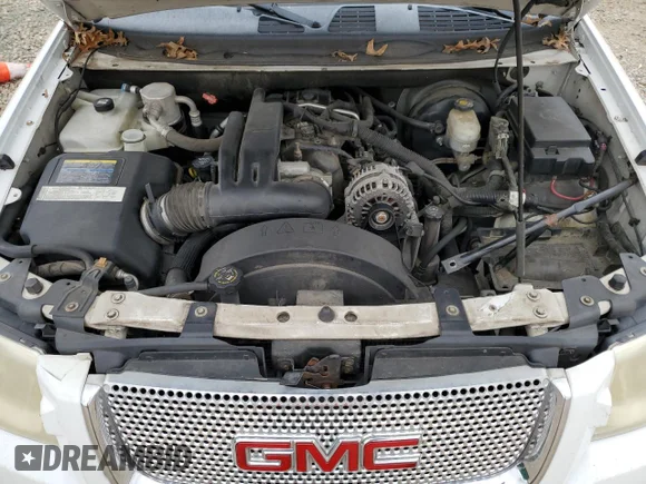 ✅ 2005 GMC Envoy Denali • VIN: 1GKET63M452384525 • Lot: 82117214. Wystawiony na Copart z przebiegiem 182 469 mil. Bezpłatny archiwum sprzedaży aukcyjnych z USA i szczegółowy raport historii pojazdu na DreamBid. Zdjęcie 14.