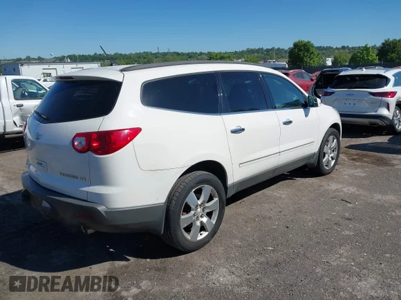 ✅ 2011 Chevrolet Traverse LTZ • VIN: 1GNKVLED1BJ178401 • Лот: 45098091. Опубліковано раніше на IAAI з пробігом 142 234 миль. Безкоштовний доступ до архіву аукціонних продажів зі США та докладний звіт про історію автомобіля на DreamBid. Зображення 4.