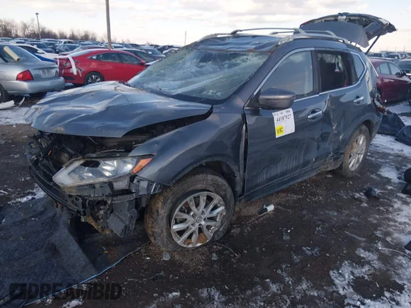 ✅ 2019 Nissan Rogue SV • VIN: JN8AT2MVXKW391692 • Lot: 44187927. Wystawiony na IAAI z przebiegiem 61 988 mil. Bezpłatny archiwum sprzedaży aukcyjnych z USA i szczegółowy raport historii pojazdu na DreamBid. Zdjęcie 2.