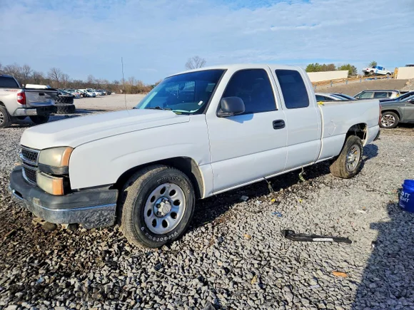 ✅ 2006 Chevrolet Silverado 1500 Work Truck • VIN: 1GCEC19X76Z252254 • Лот: 76124545. Опубліковано раніше на Copart з пробігом 208 742 миль. Безкоштовний доступ до архіву аукціонних продажів зі США та докладний звіт про історію автомобіля на DreamBid. Зображення 1.
