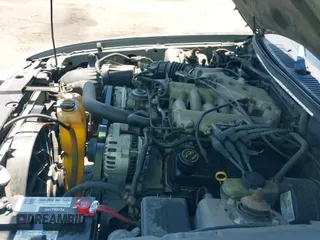 ✅ 2001 Ford Mustang Deluxe • VIN: 1FAFP44471F171133 • Lot: 42478246. Wystawiony na IAAI z przebiegiem 162 791 mil. Bezpłatny archiwum sprzedaży aukcyjnych z USA i szczegółowy raport historii pojazdu na DreamBid. Zdjęcie 18.