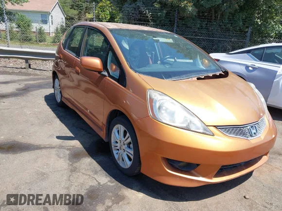 ✅ 2011 Honda Fit Sport • VIN: JHMGE8G52BS006906 • Lot: 44714404. Wystawiony na IAAI z przebiegiem 160 070 mil. Bezpłatny archiwum sprzedaży aukcyjnych z USA i szczegółowy raport historii pojazdu na DreamBid. Zdjęcie 1.