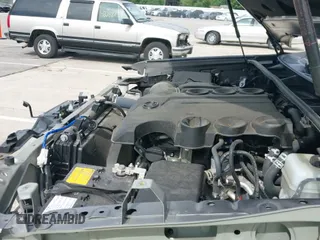 ✅ 2018 Toyota 4Runner SR5 • VIN: JTEBU5JR0J5605112 • Lot: 42849522. Wystawiony na IAAI z przebiegiem 74 221 mil. Bezpłatny archiwum sprzedaży aukcyjnych z USA i szczegółowy raport historii pojazdu na DreamBid. Zdjęcie 20.