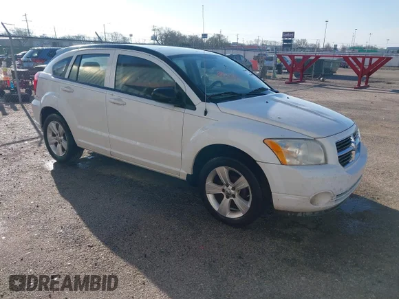 ✅ 2011 Dodge Caliber Mainstreet • VIN: 1B3CB3HA6BD295141 • Lot: 44580998. Wystawiony na IAAI z przebiegiem 217 021 mil. Bezpłatny archiwum sprzedaży aukcyjnych z USA i szczegółowy raport historii pojazdu na DreamBid. Zdjęcie 1.