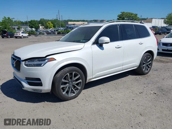 ✅ 2019 Volvo XC90 Momentum • VIN: YV4A22PK5K1440971 • Lot: 45284662. Wystawiony na IAAI z przebiegiem 110 055 mil. Bezpłatny archiwum sprzedaży aukcyjnych z USA i szczegółowy raport historii pojazdu na DreamBid. Zdjęcie 16.