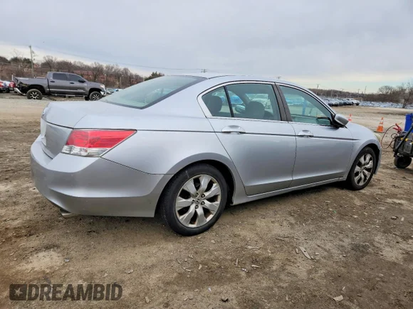 ✅ 2008 Honda Accord EX • VIN: 1HGCP26738A074688 • Lot: 73086225. Wystawiony na Copart z przebiegiem 150 173 mil. Bezpłatny archiwum sprzedaży aukcyjnych z USA i szczegółowy raport historii pojazdu na DreamBid. Zdjęcie 3.