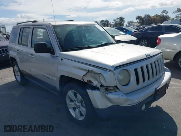 ✅ 2011 Jeep Patriot Sport • VIN: 1J4NT1GA4BD102991 • Лот: 41741659. Опубликован ранее на IAAI с пробегом 214 718 миль. Бесплатный доступ к архиву аукционных продаж из США и подробный отчёт об истории автомобиля на DreamBid. Изображение 1.