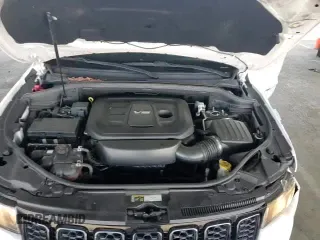 ✅ 2018 Jeep Grand Cherokee Altitude • VIN: 1C4RJFAG0JC452999 • Lot: 93484215. Listed on Copart with 101,519 mi. Free auction sales archive from the USA and detailed vehicle history report at DreamBid. Image 13.