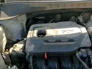 ✅ 2017 Kia Sorento L • VIN: 5XYPG4A32HG188598 • Lot: 85118545. Wystawiony na Copart z przebiegiem 114 168 mil. Bezpłatny archiwum sprzedaży aukcyjnych z USA i szczegółowy raport historii pojazdu na DreamBid. Zdjęcie 17.