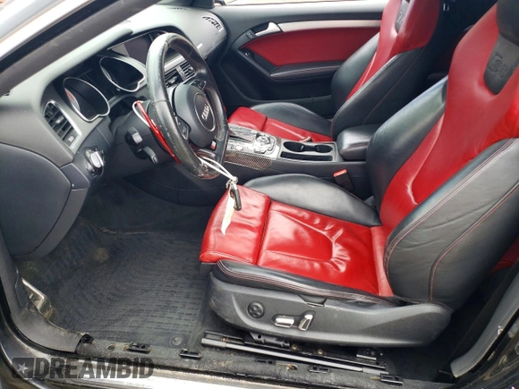 ✅ 2015 Audi S5 Premium Plus • VIN: WAUCGAFR8FA026768 • Lot: 51687046. Wystawiony na Copart z przebiegiem 148 184 mil. Bezpłatny archiwum sprzedaży aukcyjnych z USA i szczegółowy raport historii pojazdu na DreamBid. Zdjęcie 7.