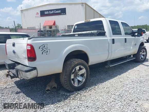 ✅ 2015 Ford F-250 Lariat • VIN: 1FT7W2BT1FEA02416 • Lot: 39993483. Wystawiony na IAAI z przebiegiem 232 999 mil. Bezpłatny archiwum sprzedaży aukcyjnych z USA i szczegółowy raport historii pojazdu na DreamBid. Zdjęcie 4.
