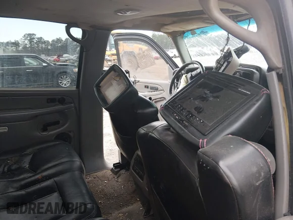 ✅ 2005 Chevrolet Avalanche Z66 • VIN: 3GNEC12Z75G246701 • Лот: 44148621. Опубліковано раніше на IAAI з пробігом Не вказано. Безкоштовний доступ до архіву аукціонних продажів зі США та докладний звіт про історію автомобіля на DreamBid. Зображення 5.