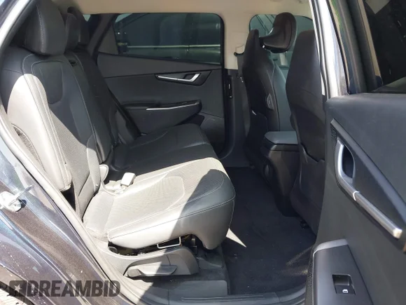 ✅ 2023 Kia EV6 Wind • VIN: KNDC34LA4P5100289 • Lot: 42555753. Wystawiony na IAAI z przebiegiem 113 693 mil. Bezpłatny archiwum sprzedaży aukcyjnych z USA i szczegółowy raport historii pojazdu na DreamBid. Zdjęcie 8.