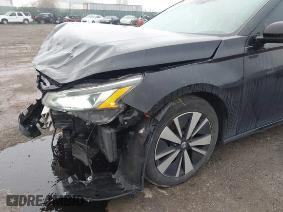 ✅ 2019 Nissan Altima SV • VIN: 1N4BL4DV0KC192699 • Lot: 44777601. Wystawiony na IAAI z przebiegiem 121 749 mil. Bezpłatny archiwum sprzedaży aukcyjnych z USA i szczegółowy raport historii pojazdu na DreamBid. Zdjęcie 6.