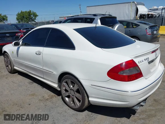 ✅ 2006 Mercedes-Benz CLK 500 • VIN: WDBTJ75H16F193815 • Lot: 44893160. Listed on IAAI with 157,903 mi. Free auction sales archive from the USA and detailed vehicle history report at DreamBid. Image 3.