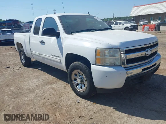 ✅ 2009 Chevrolet Silverado 1500 LS • VIN: 1GCEC19C89Z288603 • Лот: 45107687. Опубліковано раніше на IAAI з пробігом 132 467 миль. Безкоштовний доступ до архіву аукціонних продажів зі США та докладний звіт про історію автомобіля на DreamBid. Зображення 1.