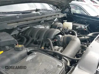 ✅ 2015 GMC Sierra 1500 SLT • VIN: 1GTR1VEC3FZ269070 • Lot: 41425691. Wystawiony na IAAI z przebiegiem 104 289 mil. Bezpłatny archiwum sprzedaży aukcyjnych z USA i szczegółowy raport historii pojazdu na DreamBid. Zdjęcie 19.