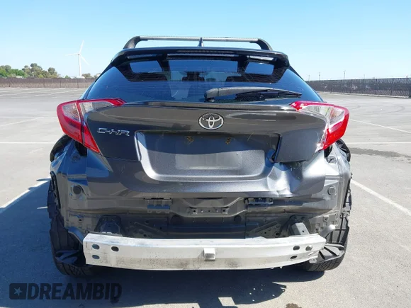 ✅ 2018 Toyota C-HR XLE • VIN: NMTKHMBX6JR038266 • Lot: 44953795. Wystawiony na IAAI z przebiegiem 127 817 mil. Bezpłatny archiwum sprzedaży aukcyjnych z USA i szczegółowy raport historii pojazdu na DreamBid. Zdjęcie 6.