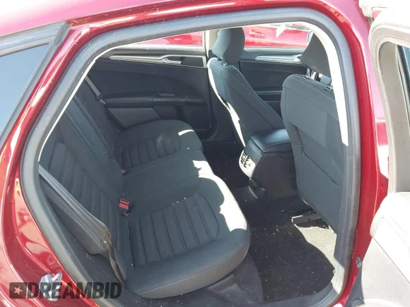 ✅ 2019 Ford Fusion SE • VIN: 3FA6P0LU5KR176040 • Lot: 44094664. Wystawiony na IAAI z przebiegiem 33 007 mil. Bezpłatny archiwum sprzedaży aukcyjnych z USA i szczegółowy raport historii pojazdu na DreamBid. Zdjęcie 8.