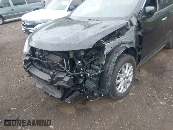 ✅ 2020 Nissan Rogue SV • VIN: JN8AT2MV8LW118493 • Lot: 45118588. Wystawiony na IAAI z przebiegiem 77 221 mil. Bezpłatny archiwum sprzedaży aukcyjnych z USA i szczegółowy raport historii pojazdu na DreamBid. Zdjęcie 6.