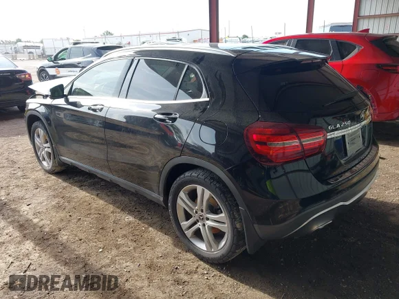 ✅ 2020 Mercedes-Benz GLA 250 • VIN: WDCTG4GB4LJ685846 • Lot: 45171252. Wystawiony na IAAI z przebiegiem 95 369 mil. Bezpłatny archiwum sprzedaży aukcyjnych z USA i szczegółowy raport historii pojazdu na DreamBid. Zdjęcie 3.
