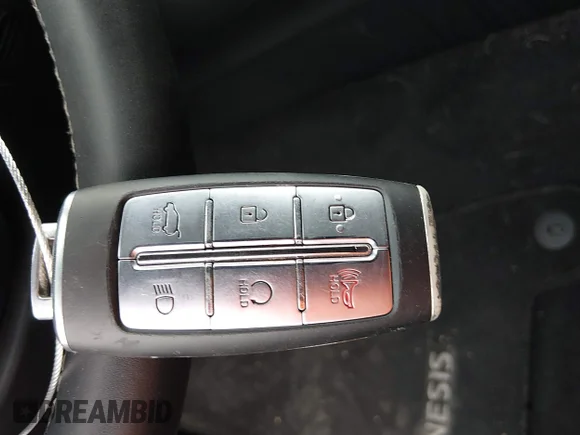 ✅ 2025 Genesis GV70 2.5T • VIN: 5NMMADTB4SH023996 • Lot: 44426512. Listed on IAAI with 40,196 mi. Free auction sales archive from the USA and detailed vehicle history report at DreamBid. Image 11.