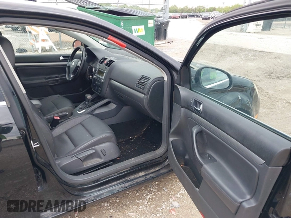 ✅ 2009 Volkswagen Jetta SE • VIN: 3VWRM71K89M172076 • Lot: 42340874. Wystawiony na IAAI z przebiegiem 183 130 mil. Bezpłatny archiwum sprzedaży aukcyjnych z USA i szczegółowy raport historii pojazdu na DreamBid. Zdjęcie 5.