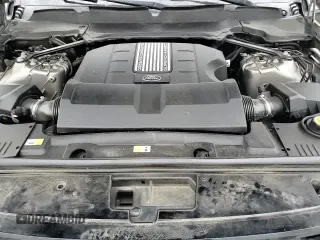 ✅ 2018 Land Rover Range Rover HSE • VIN: SALGS2SV1JA512495 • Лот: 84218385. Опубликован ранее на Copart с пробегом 104 982 миль. Бесплатный доступ к архиву аукционных продаж из США и подробный отчёт об истории автомобиля на DreamBid. Изображение 14.