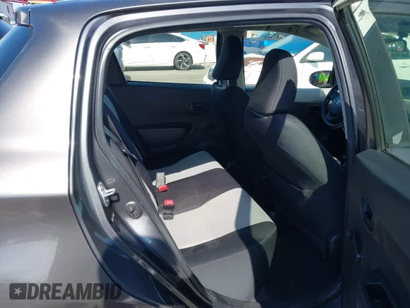 ✅ 2014 Toyota Yaris LE • VIN: JTDKTUD31ED590673 • Lot: 43525321. Wystawiony na IAAI z przebiegiem 96 995 mil. Bezpłatny archiwum sprzedaży aukcyjnych z USA i szczegółowy raport historii pojazdu na DreamBid. Zdjęcie 8.
