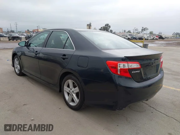 ✅ 2012 Toyota Camry SE • VIN: 4T1BF1FK6CU071038 • Lot: 44751701. Listed on IAAI with 181,045 mi. Free auction sales archive from the USA and detailed vehicle history report at DreamBid. Image 3.