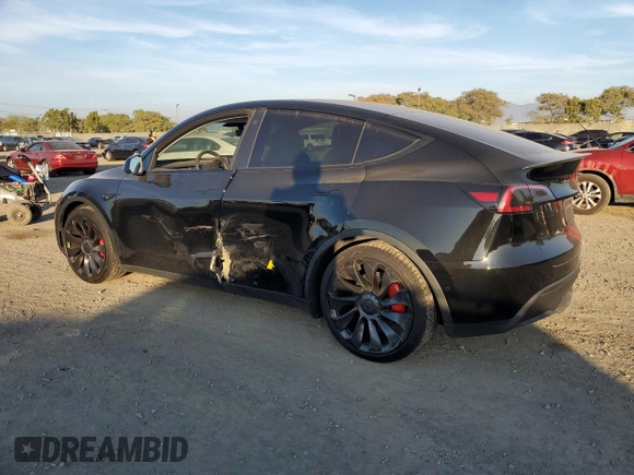 ✅ 2022 Tesla Model Y Performance • VIN: 7SAYGDEF4NF520491 • Лот: 71611712. Опубліковано раніше на Copart з пробігом 4 769 миль. Безкоштовний доступ до архіву аукціонних продажів зі США та докладний звіт про історію автомобіля на DreamBid. Зображення 2.