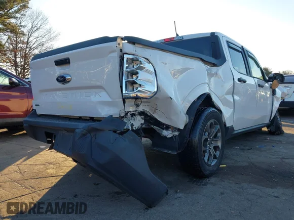 ✅ 2022 Ford Maverick XLT • VIN: 3FTTW8E3XNRA22379 • Lot: 43905539. Wystawiony na IAAI z przebiegiem 174 812 mil. Bezpłatny archiwum sprzedaży aukcyjnych z USA i szczegółowy raport historii pojazdu na DreamBid. Zdjęcie 4.